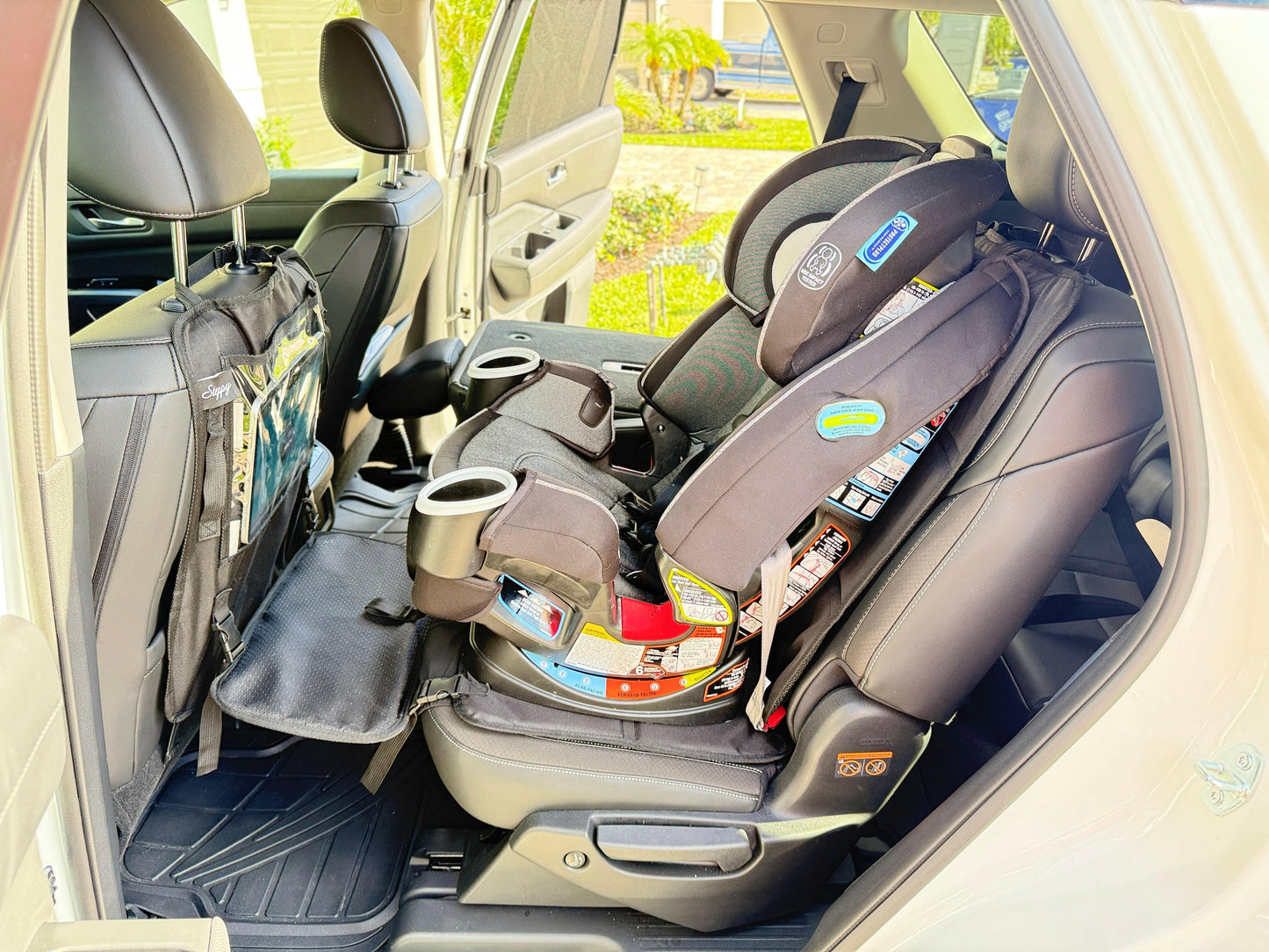 Steppy: Car seat step for kids!.